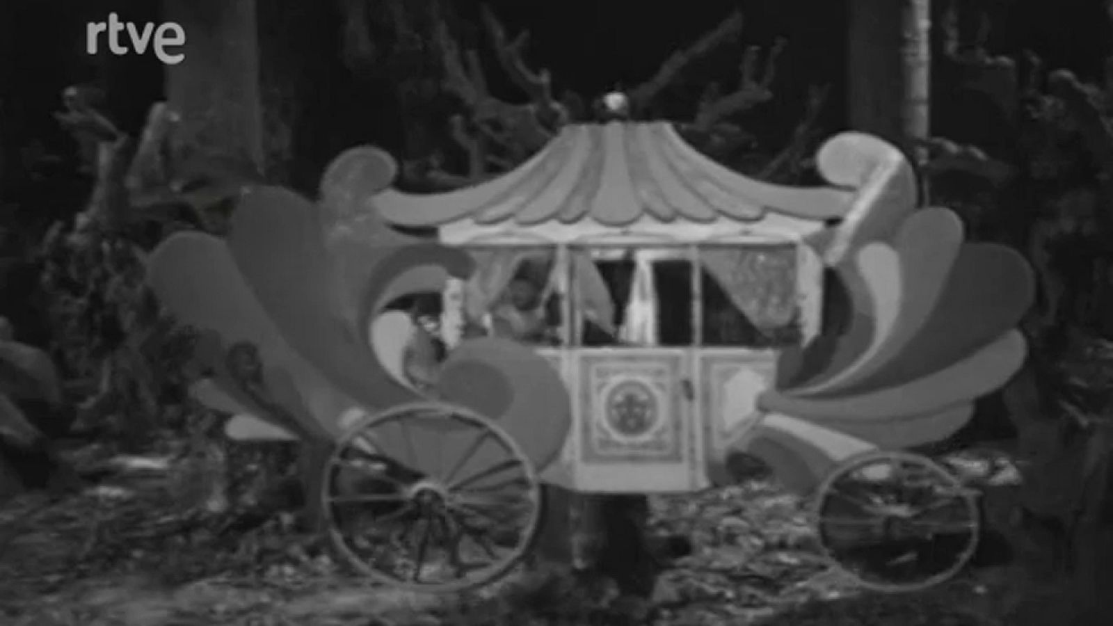 Las aventuras del hada Rebeca - Capítulo 4