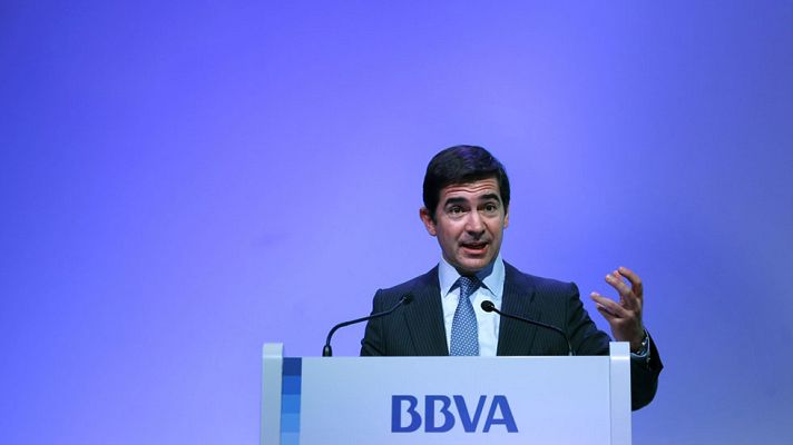Telediario 1 - El BBVA duplicó sus beneficios y ganó 2.759 millones de euros hasta junio