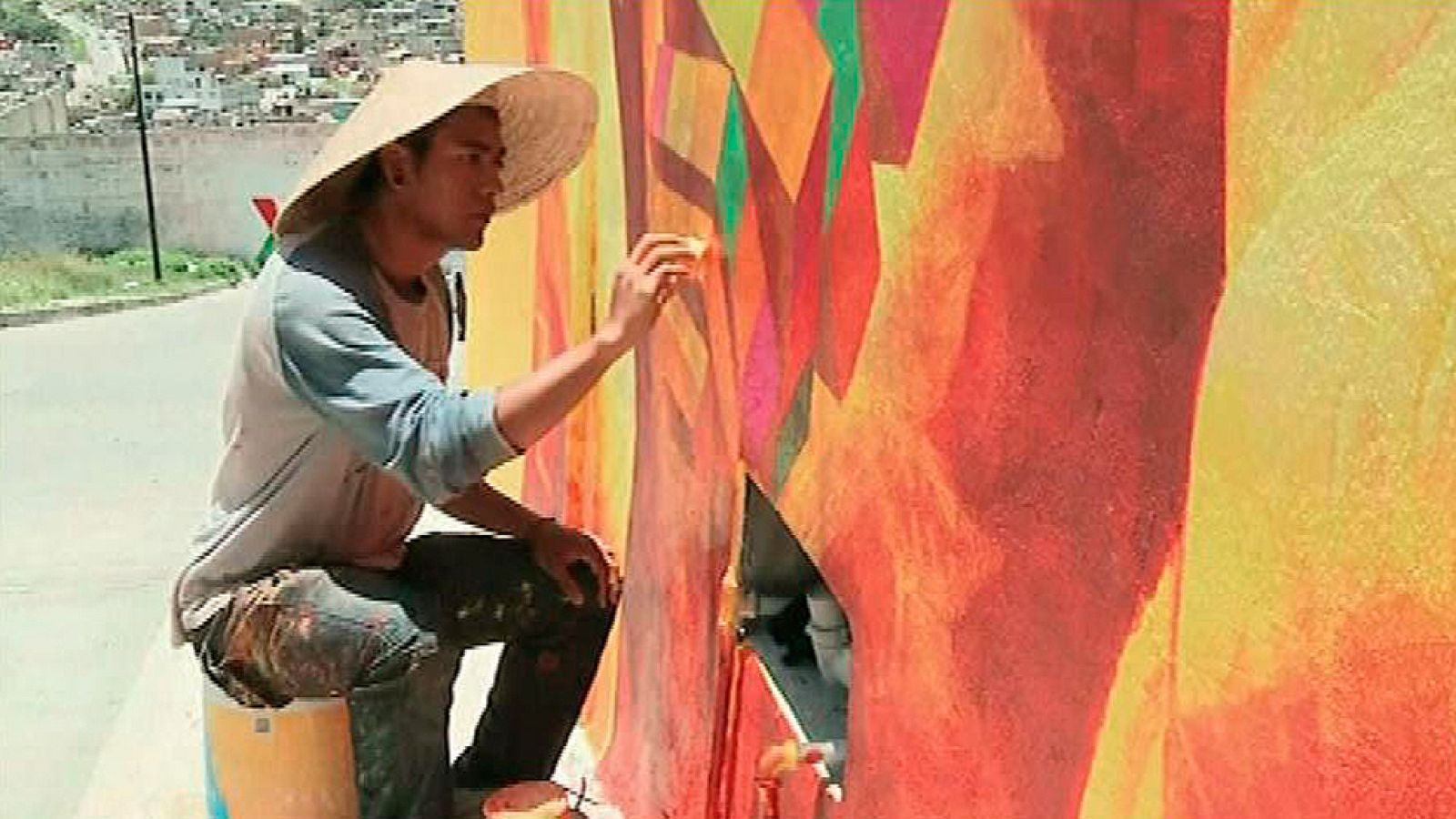 Un grupo de artistas convierte en un mural todo un barrio de la ciudad mexicana de Pachuca - Informativo 24h | Ver