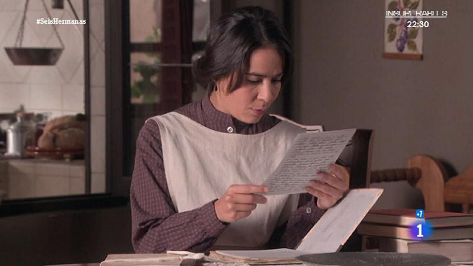 'Seis Hermanas' - Petra lee los relatos de Celia