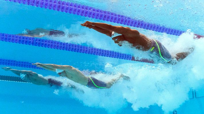  - Recórd mundial del relevo estadounidense mixto en 4x100 estilos