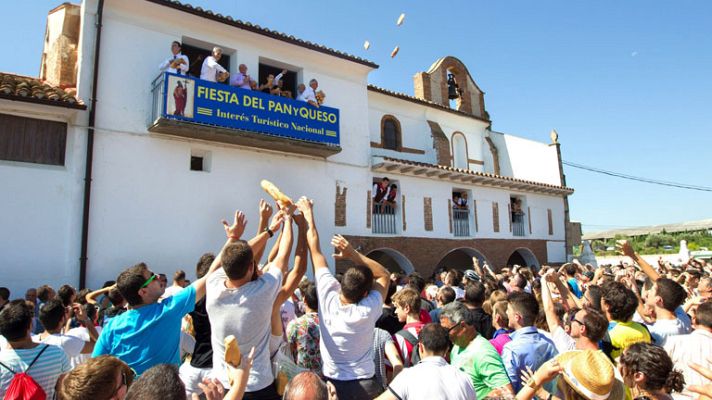 España Directo - En Quel, pan y queso para todos