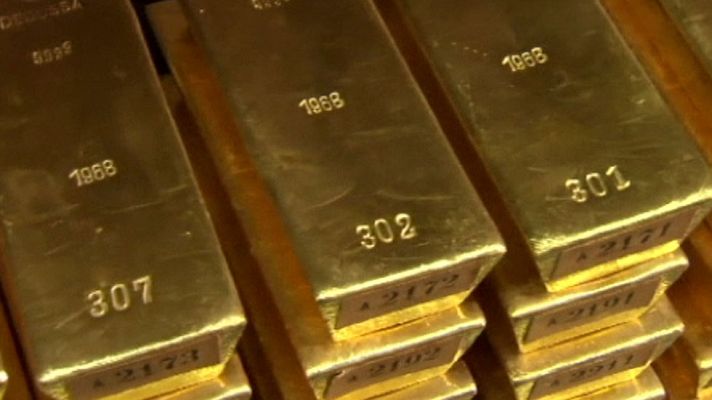 Telediario 1 - Las materias primas marcan los precios más bajos en 13 años