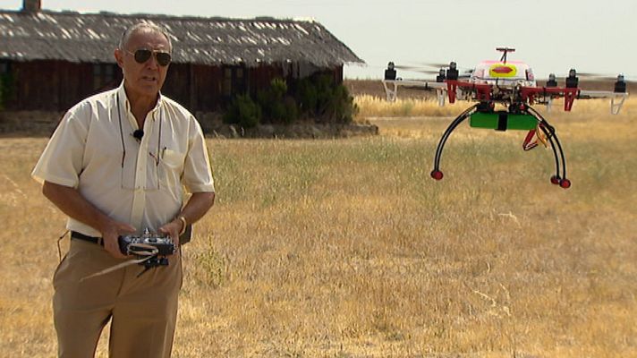 Telediario 1 - Multas de 200.000 euros por incumplir la normativa de drones