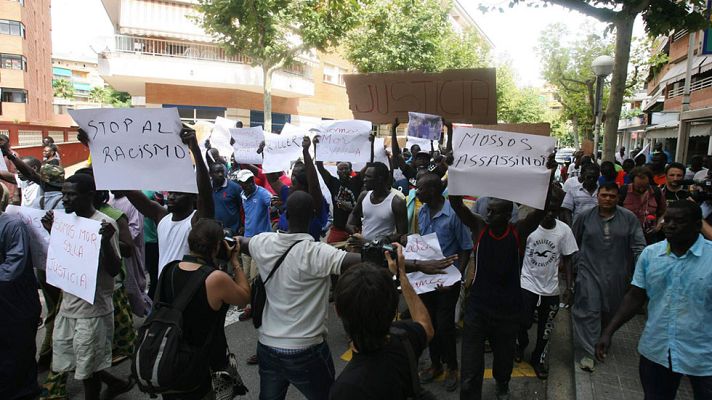 Telediario 1 - La familia del senegalés muerto en Salou denuncia los hechos