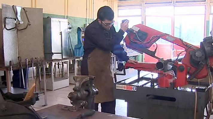 Telediario 1 - El paro, principal preocupación de los jóvenes españoles