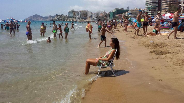 Aquí la Tierra - ¿Cómo logra Marta estar en primera línea de playa?