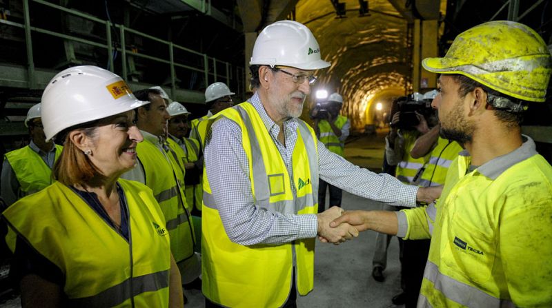 Rajoy no tiene "dudas" de que el PSOE y Podemos pactarán para gobernar tras las generales - Informativo 24h | Ver