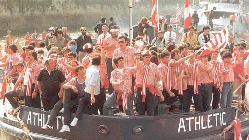 Es uno de los mitos del Athletic. Julio Salinas ha analizado para TVE el último logro del equipo, 31 años después de que él lograra el último título que sacó la gabarra a la Ría.