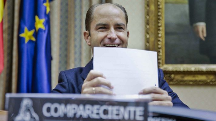 Telediario 1 - El Gobierno anuncia un nuevo plan para desempleados de larga duración