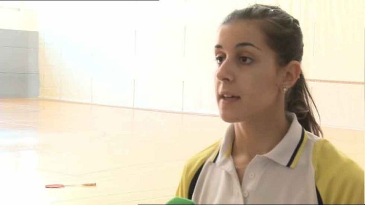 Telediario 1 - Carolina Marín regresa a los entrenos en Ibiza