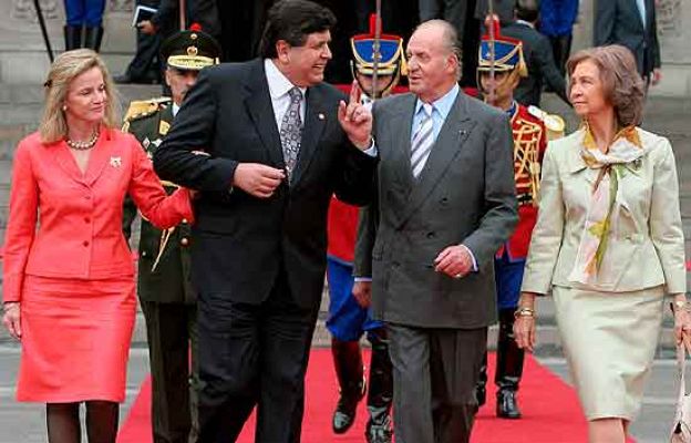  - Los Reyes visitan Perú