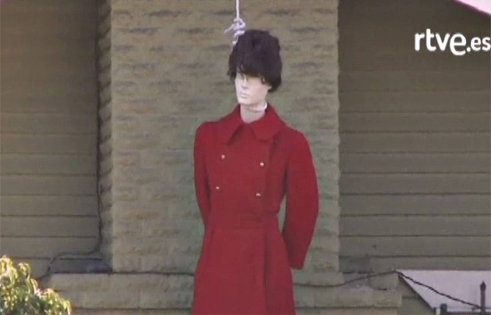 La campaña electoral entra en Halloween