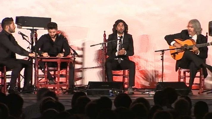 Telediario 1 - El cantaor Arcángel nos remite a las raíces del flamenco en su concierto de Ayamonte