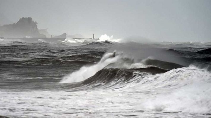 El tiempo - Viento fuerte en Canarias, Estrecho y litoral cantábrico y andaluz