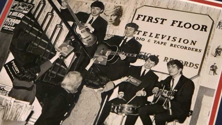 Telediario 1 - Subastan más de 300 objetos de los Beatles