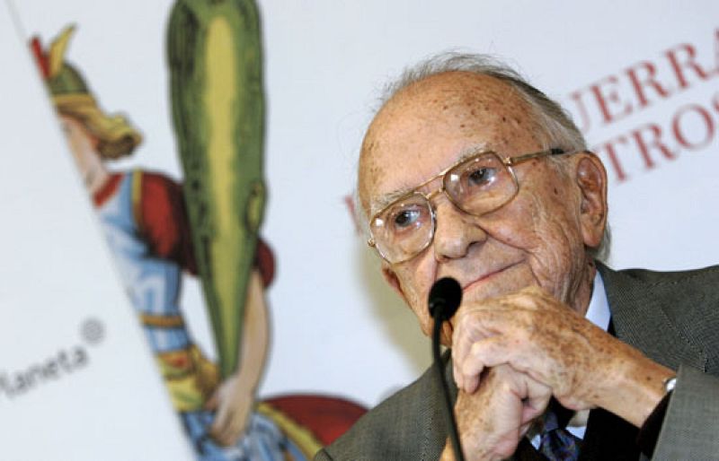 Santiago Carrillo no cree que haya que publicar los nombres de los responsables de las muertes del franquismo