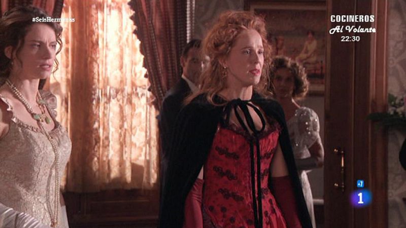 'Seis Hermanas' - Francisca irrumpe en la fiesta de Blanca vestida de La Bella Margarita