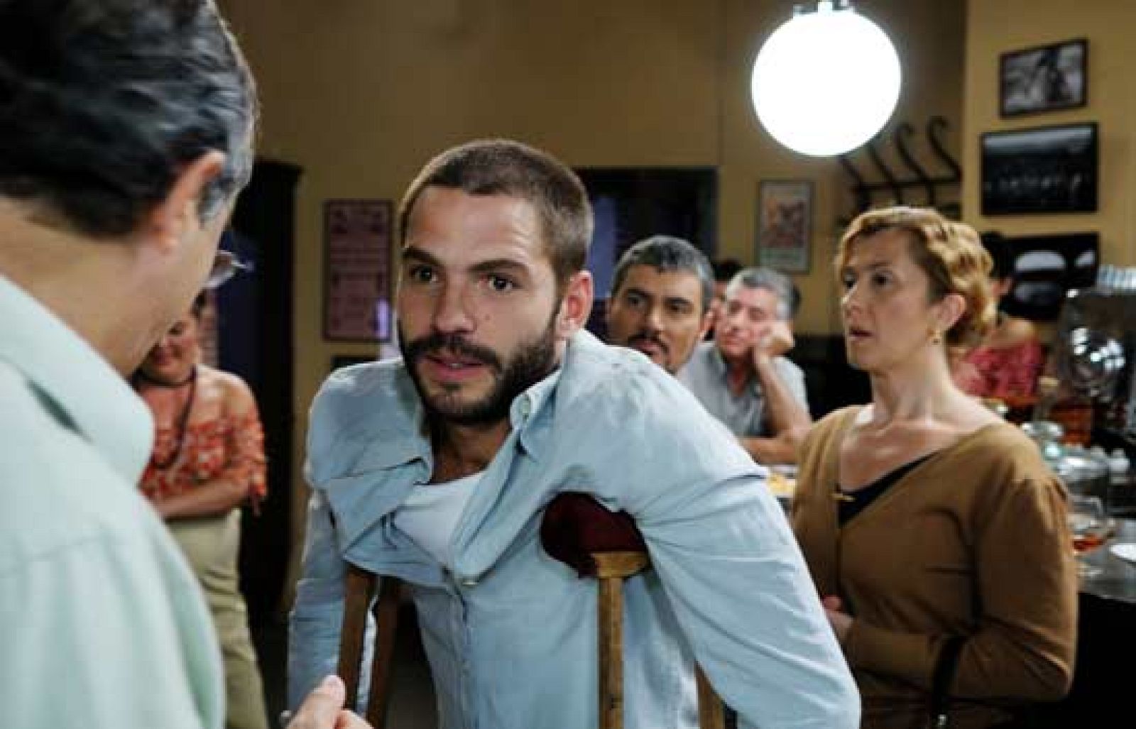 Amar - Juanito en libertad II - Amar en tiempos revueltos | Ver