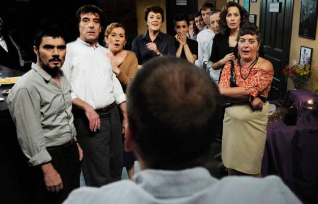 Amar en tiempos revueltos - Juanito en libertad