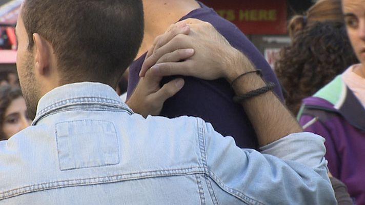 Telediario 1 - Colectivos homosexuales reclaman una ley contra el odio