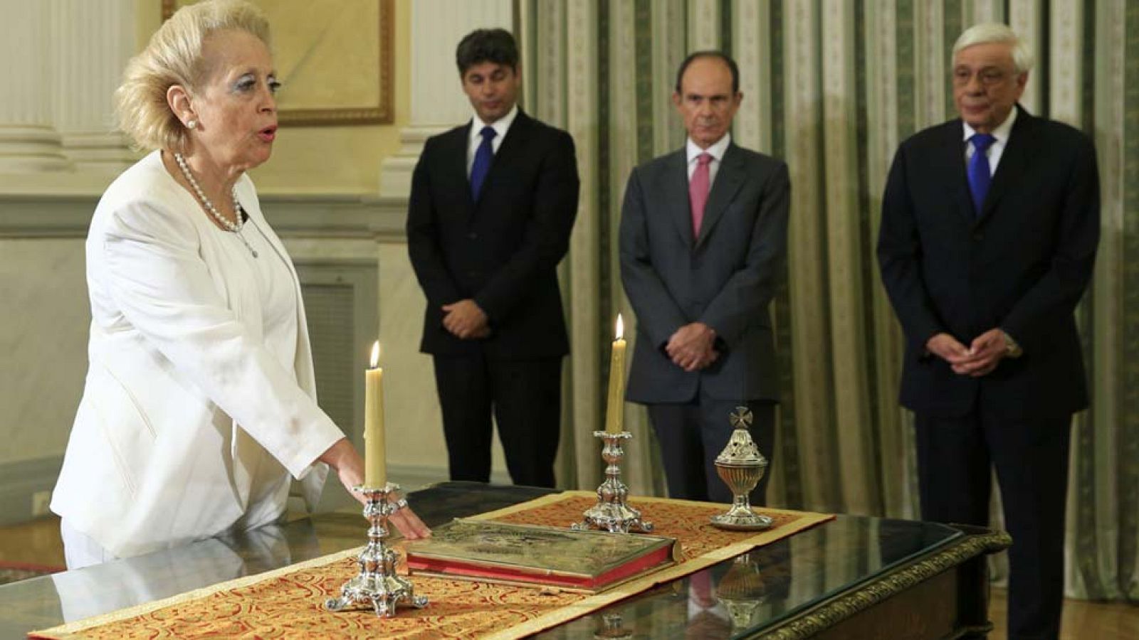 La jueza Zanu se pone al frente del Gobierno interino griego para preparar las elecciones | Ver