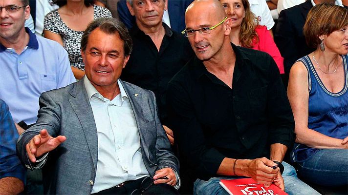 Telediario 1 - PSC y PP piden explicaciones a Mas por la investigación a CDC