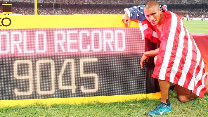 Telediario 1 - Eaton bate su récord mundial de decatlón y Farah extiende su reinado