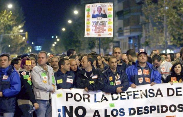  - Trabajadores de Nissan en la calle