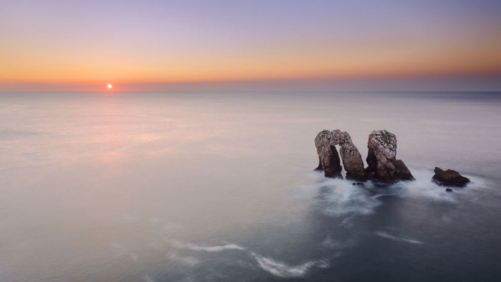 Doce provincias del norte peninsular estarán mañana en alerta por lluvias y tormentas