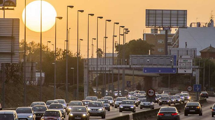 Telediario 1 - Suben un 2% los muertos en carreteras en verano y bajan un 2 % en lo que va de año