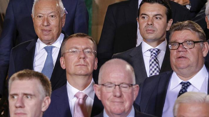 Telediario 1 - Los ministros de la UE definen un plan para los regugiados