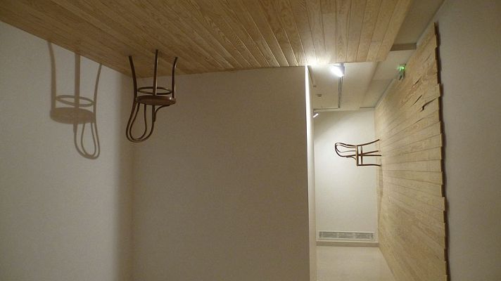 Telediario 1 - 'Un mundo al revés', la retrospectiva de Pablo Reinoso en París