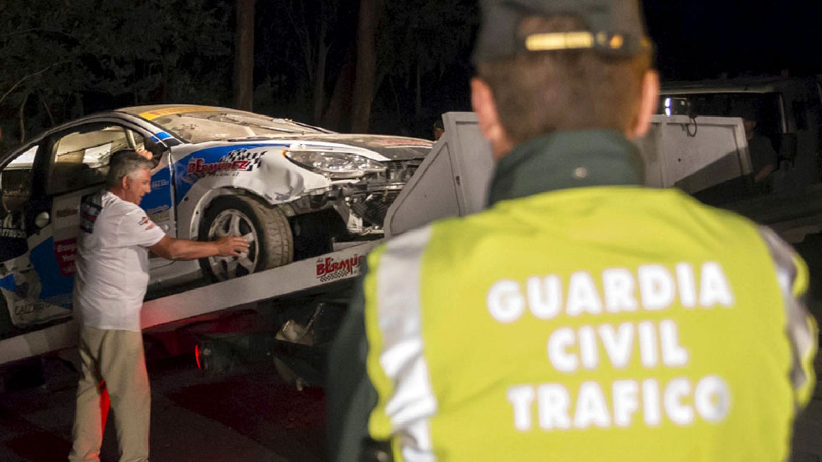 Luto en Carral y Cambre por los seis fallecidos en el accidente del rally