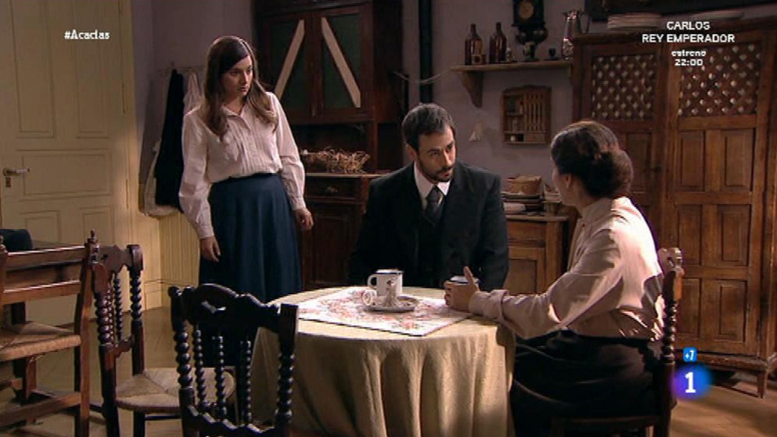 Acacias 38 - Justo compra el quiosco para que Guadalupe pueda trabajar