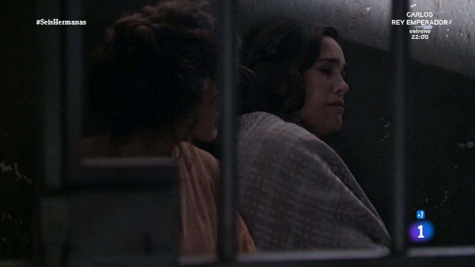 Seis Hermanas - Adela recibe una paliza en la cárcel