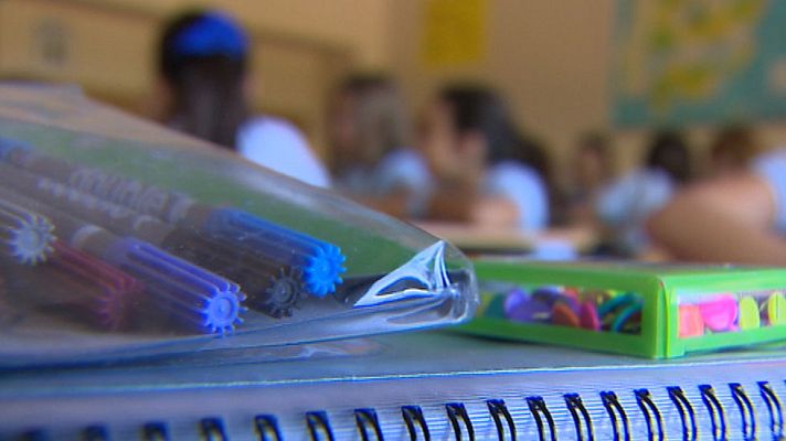 Telediario 1 - En la vuelta al cole, evitar el acoso escolar