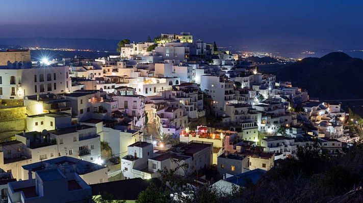 El tiempo - Nubes en toda la Península, y en el este alerta por lluvias y tormentas