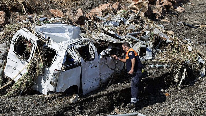Telediario 1 - Se reanuda la búsqueda de un hombre desaparecido por las riadas en Granada