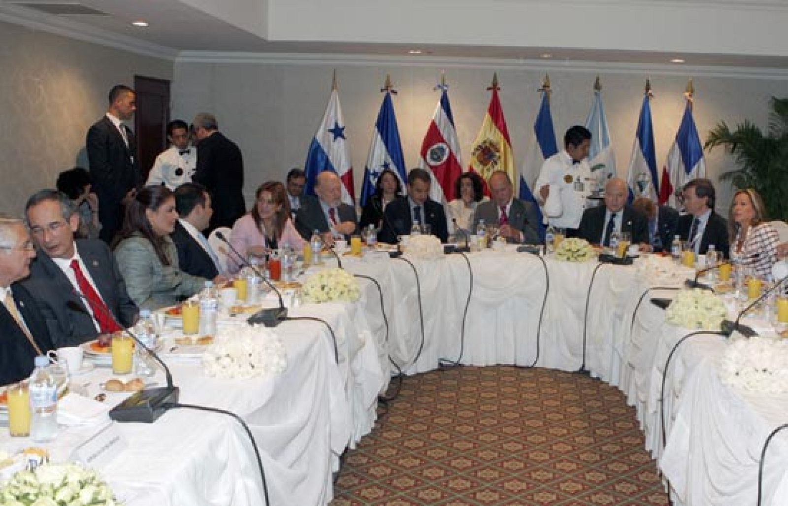 Telediario 2 en cuatro minutos - 31/10/08 | Ver