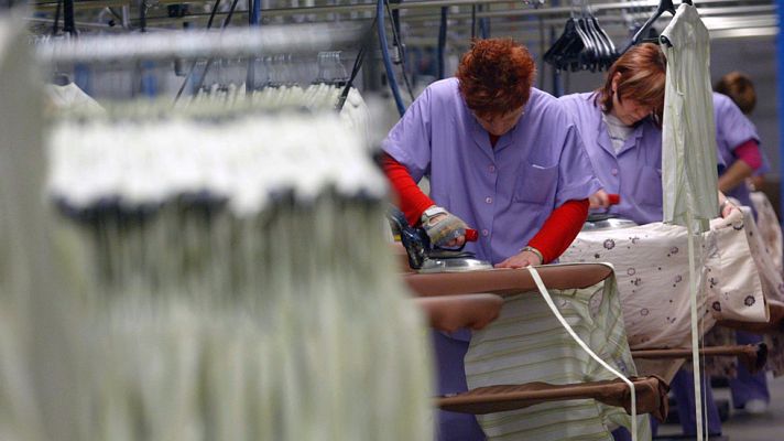 Telediario 1 - La industria textil representa más del 2,5% del PIB de España y emplea a 125.000 personas