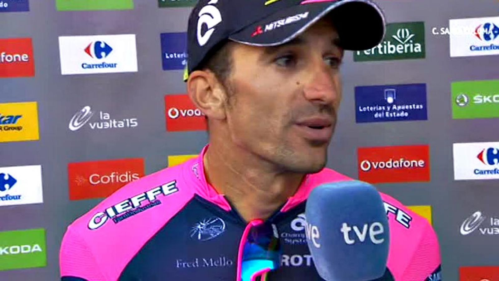 El alicantino del Lampre Merida se ha adjudicado la 20ª etapa de la Vuelta ciclista a España en Cercedilla después de 113 kilómetros escapado en solitario.