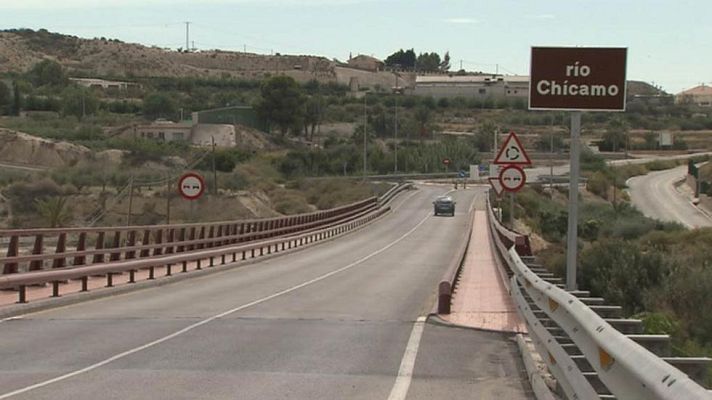 Telediario 1 - Una chica de 17 años ha muerto atropellada en Murcia