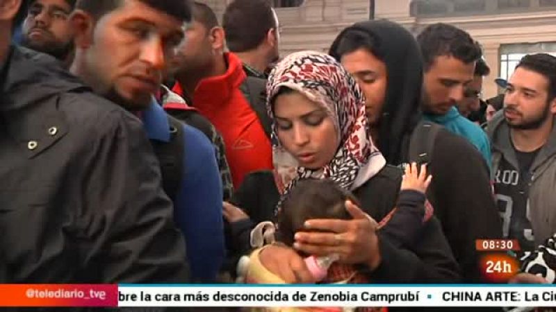 La Comisión Europea presenta una propuesta para reubicar 120.000 refugiados que ya están en Europa (en Grecia, Hungria e Italia) entre todos los países de la Unión. Se suman a los 40.000 que ya había intentado repartir en mayo.