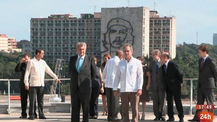 Parlamento - Viaje de Posada y diputados a Cuba