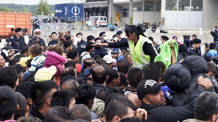 Telediario 1 - Telediario 2 en 4' - 14/09/15