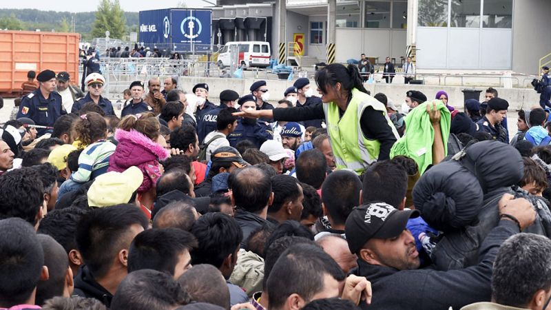 Telediario 2 en cuatro minutos - 14/09/15