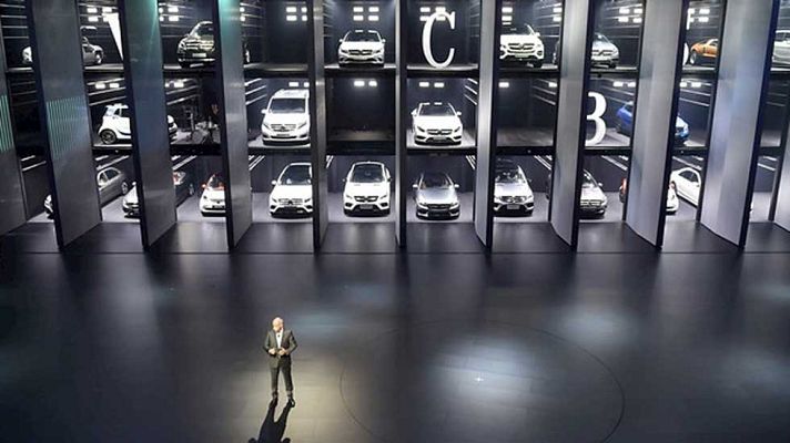 Telediario 1 - El Salón Internacional del Automóvil de Fráncfort intenta demostrar que el motor ha dejado atrás la crisis