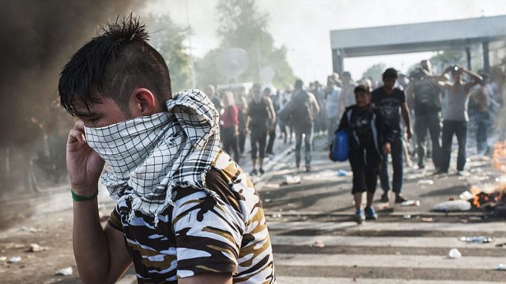 Telediario 1 - Telediario 2 en 4' - 16/09/15