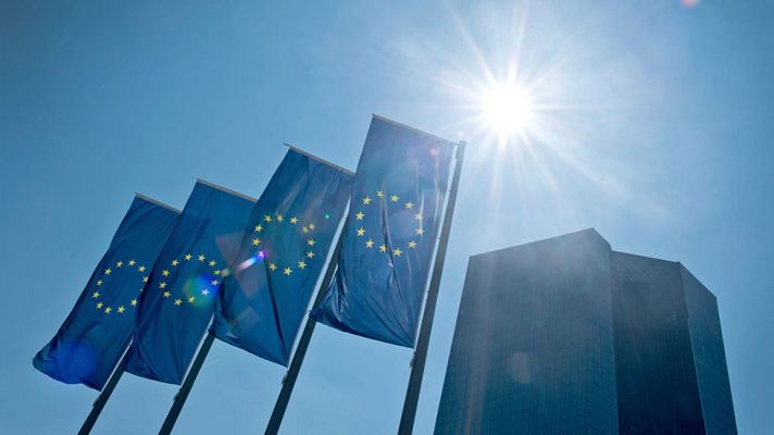 Telediario 1 - Bruselas: Cataluña independiente estaría fuera de la UE